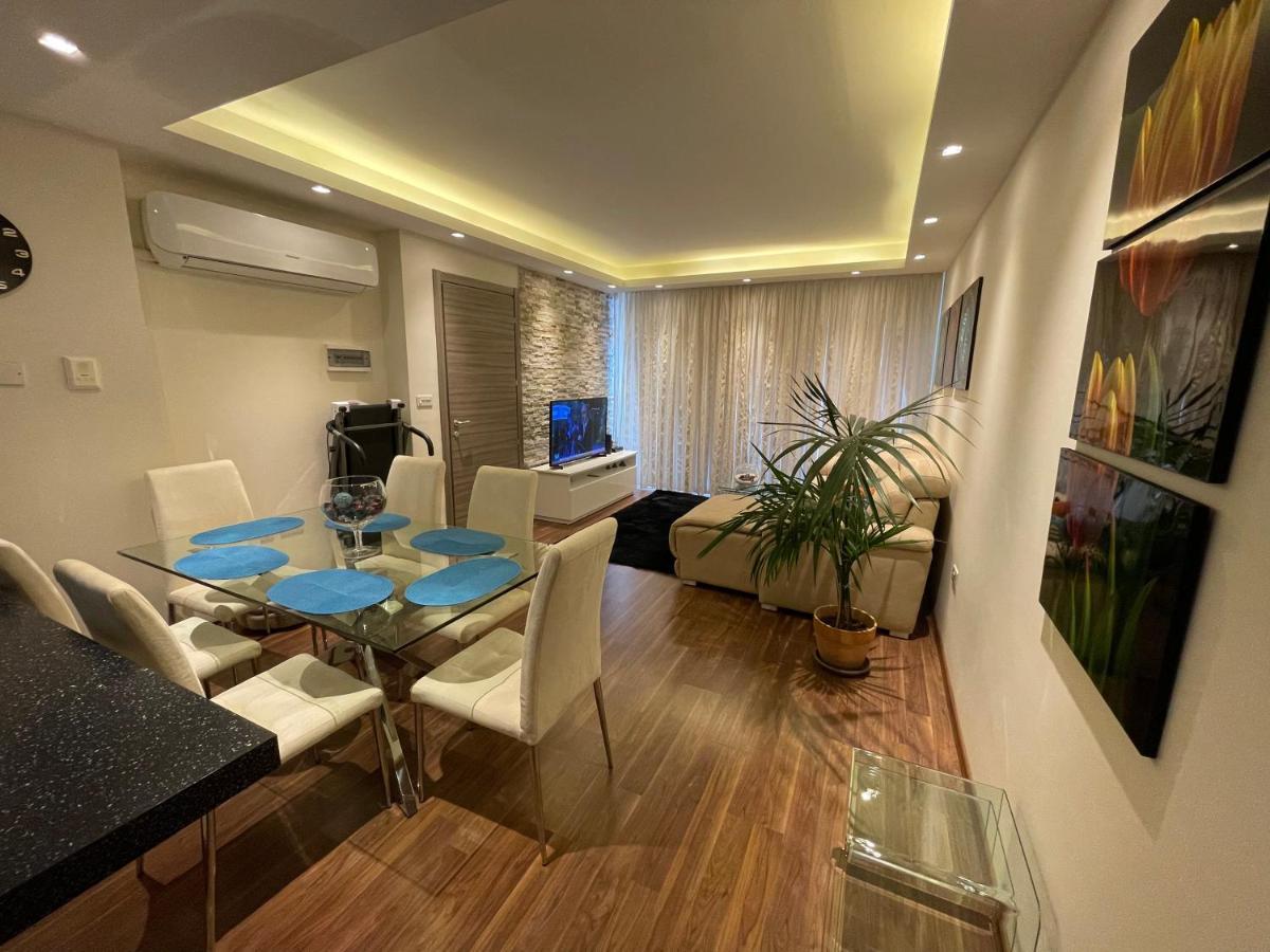 Modern Finished Apartment With Natural Light Сент-Полс-Бей Экстерьер фото